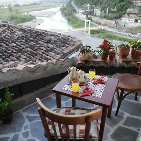 Guest House Mikel Berat Exterior foto
