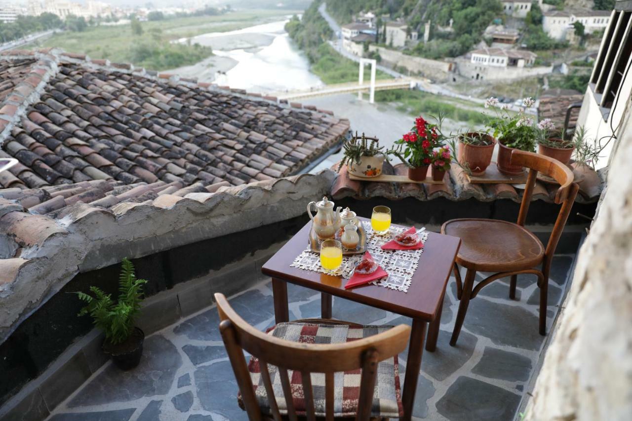 Guest House Mikel Berat Exterior foto