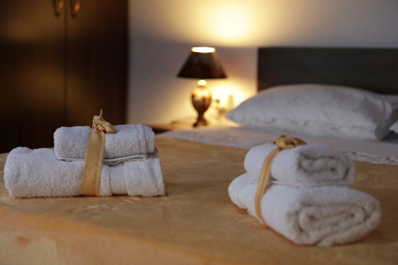 Guest House Mikel Berat Exterior foto